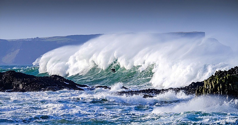 05 30x60 Canvas 2018-007Cp Super wave Ballintoy Co Antirm - 30X60 Inches