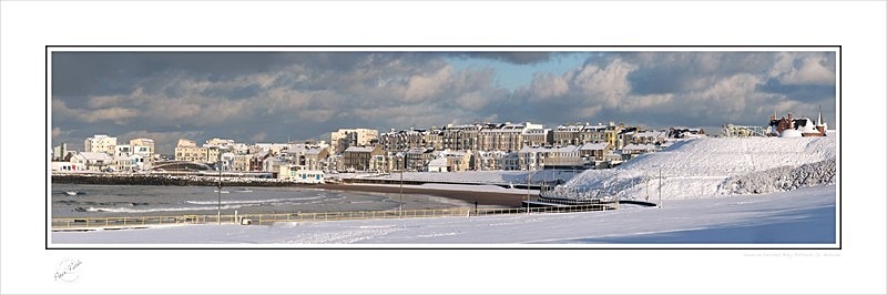 2010-028CP Snow on the West Bay Portrush Co Antrim - Co. Antrim