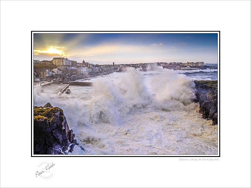 2014-140C Storm waves at Portstewart - Co. Derry/Londonderry