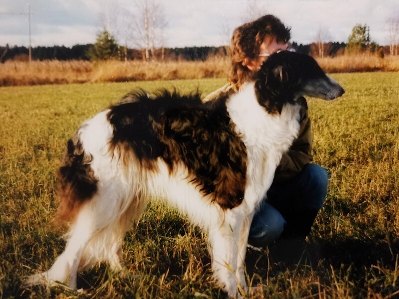 Momma Metsänreunan Viivuska - Aleksandrian Agisha 'Angie'