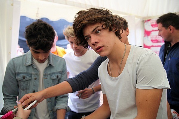 One Direction by Kevin Petch - Music Photography - Backstage