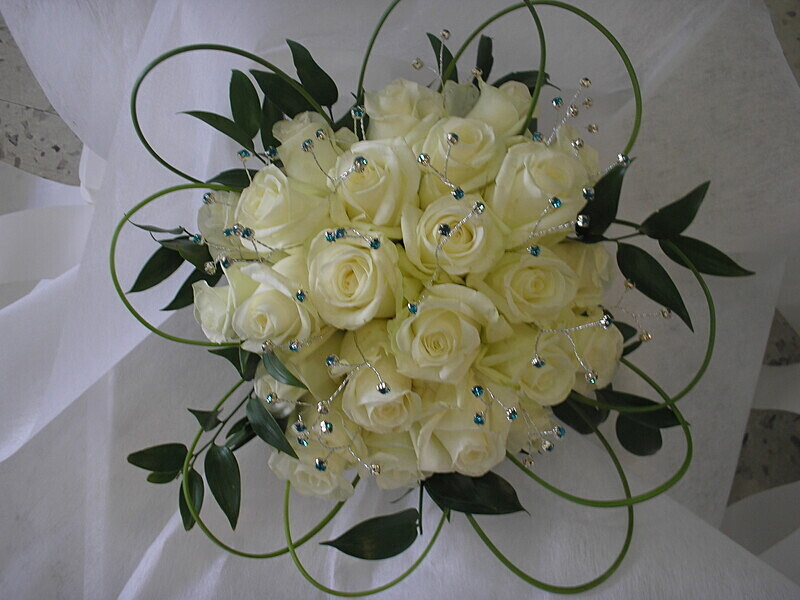 White rose diamante - 4 - Bouquets