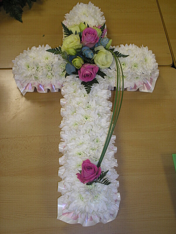 36 - White chysanthum cross tribute - Funeral and Remembrance Flowers