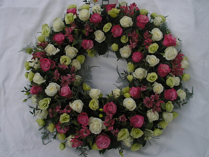 1 - Extra large round tribute - Funeral and Remembrance Flowers