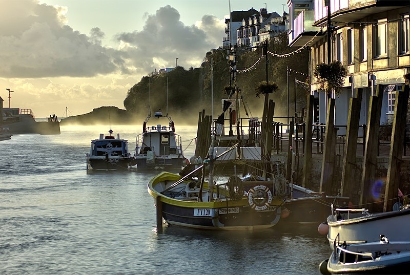 Early winter morning West Looe - Photos of Looe