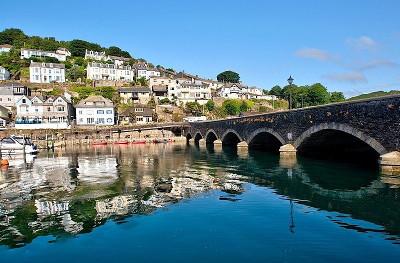 Reflections Looe bridge - Photos of Looe