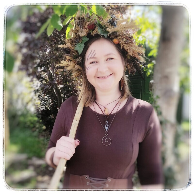 Carrie - Dancer - Members