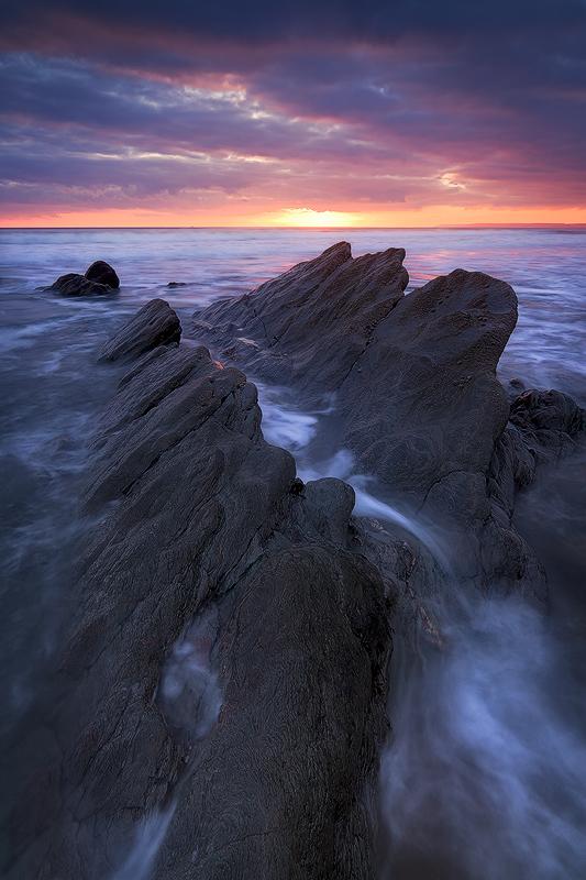 Fissure Flow - Landscape (Vertical)