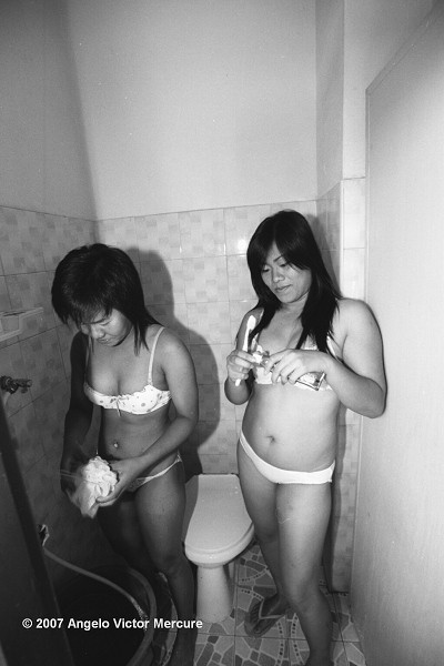 1109 - Asian Women