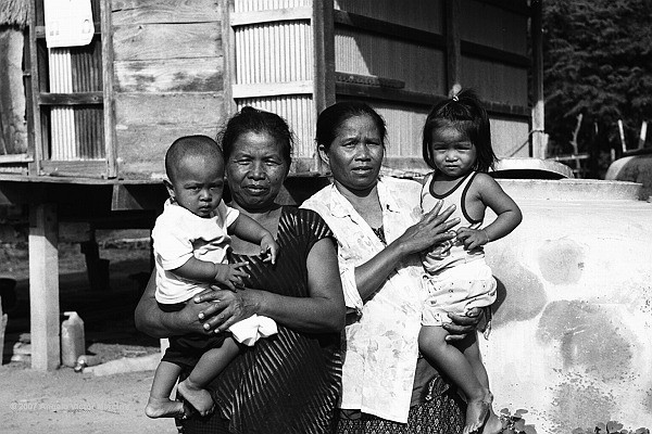 605 - Thai Country People