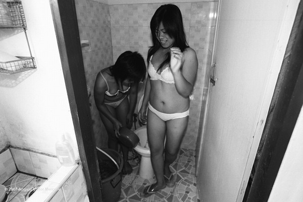 1108 - Asian Women