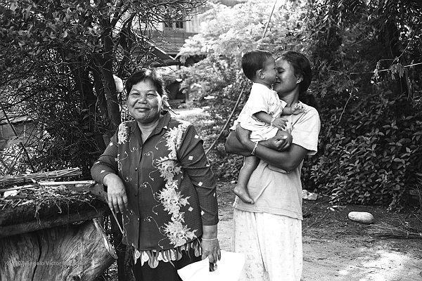 604 - Thai Country People