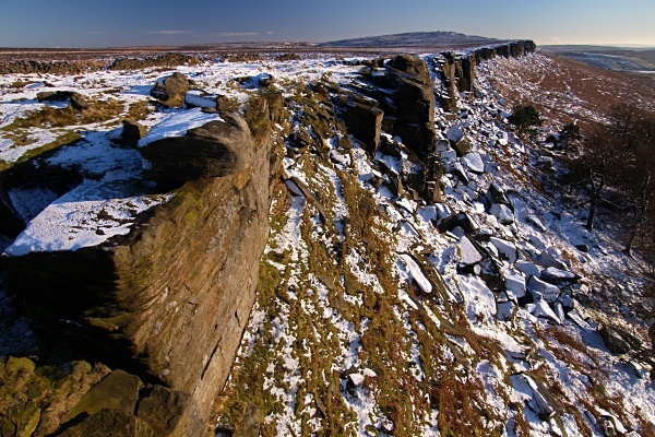 Stanage Edge, photographed by Roger Butterfield.