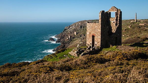Botallack Mines photographed by Roger Butterfield