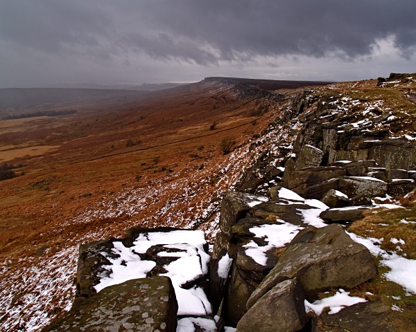 Stanage Edge, photographed by Roger Butterfield.