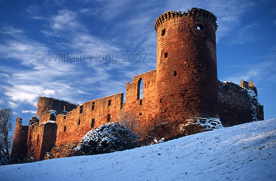 Bothwell Castle 01 - Castles - Scotland