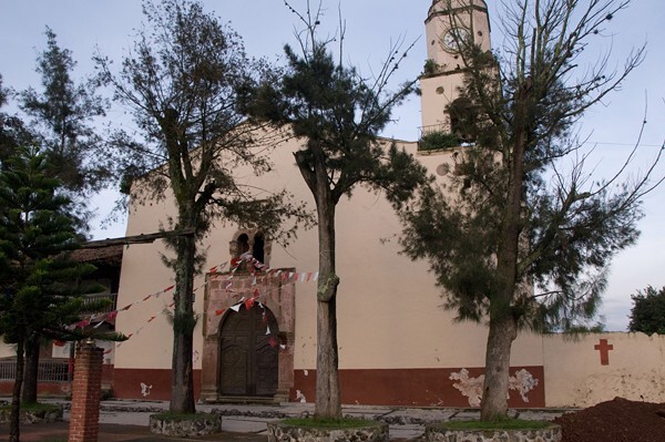 Façade bell-tower - San Pedro Apóstol