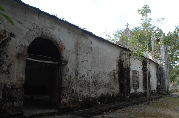 San Juan Bautista, exterior nave & bell-towers - Xquerol, Quintana Roo