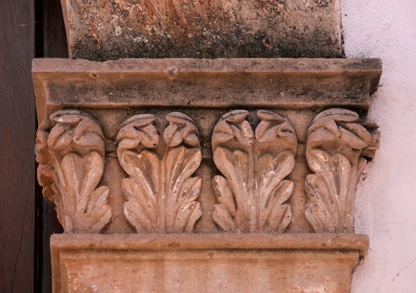 Tlaltenango, Zacatecas, Capilla de Veracruz, façade portal, right pil - Tlaltenango, Zacatecas