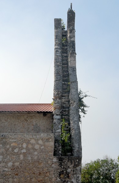 San Francisco, façade espadaña - Popolá, Yucatán