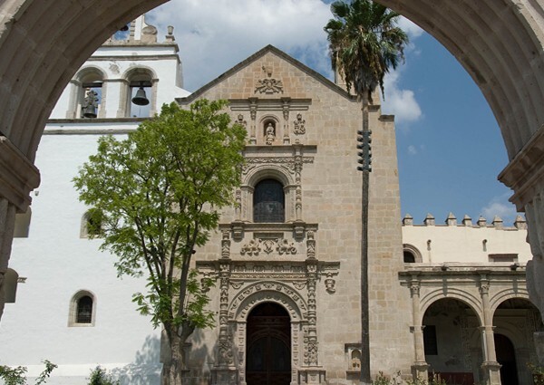 Façade & bell-tower - Santa María Magdalena, church & portería