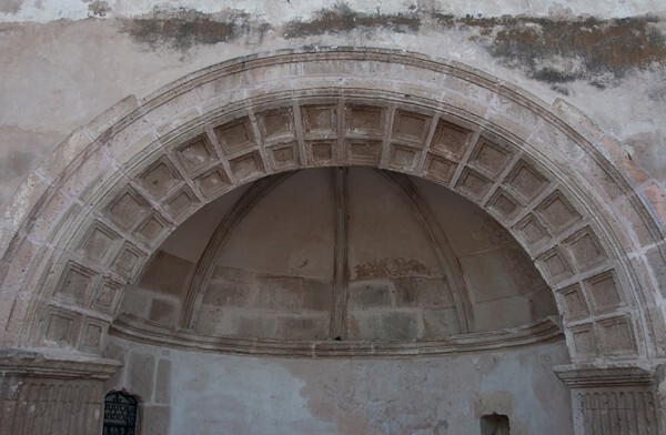 Capilla abierta, coffered archivolt - San Miguel Arcángel