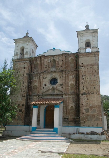 Santa María, façade & bell-towers - Santa María Guienagati, Oaxaca