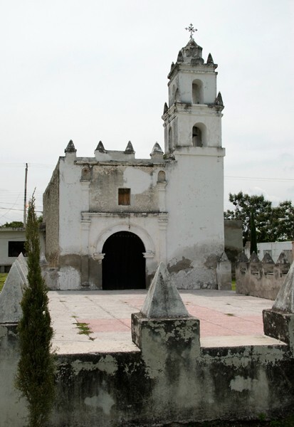 San Francisco, façade - Barrio chapels