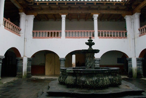 SS Pedro y Pablo, cloister & fountain - Zacatlán de las Manzanas, Puebla