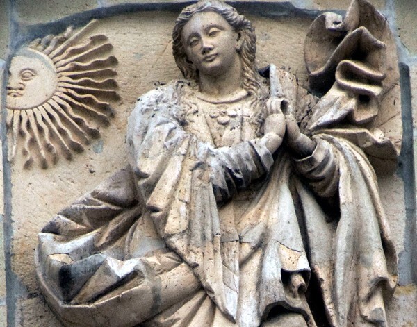 Gable sculpture, La Asunción, detail - La Soledad