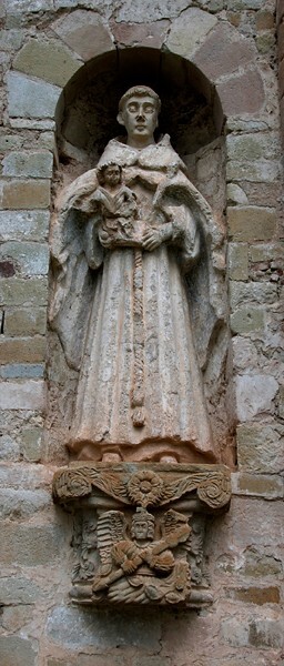 SS Pedro & Pablo, façade, lower story outer right sculpture niche - San Pedro y San Pablo