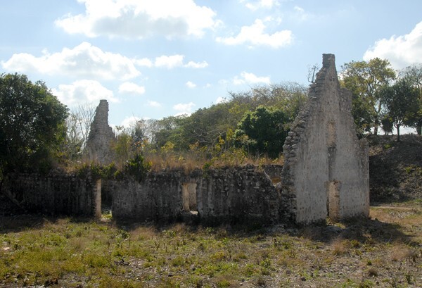 Church name unknown, ruins - Loché, Yucatán
