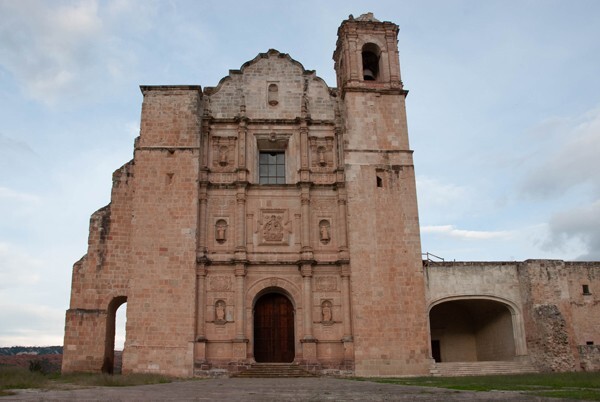 Façade & capilla abierta - Façade & Capilla Abierta