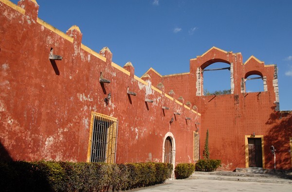 San Pedro, exterior nave & rear espadaña - Panabá, Yucatán