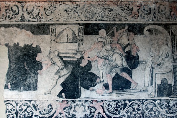 W wall, friars beheaded - San Miguel Arcángel, cloister with murals