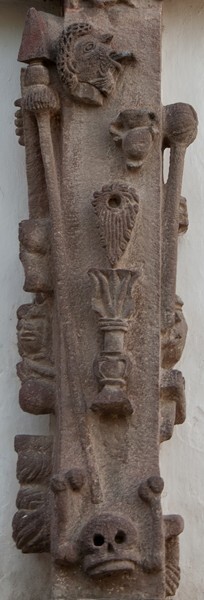 Façade wall cross, Arma Christi - San Francisco, crosses