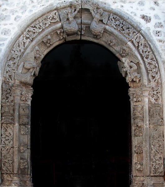 Façade portal - La Concepción