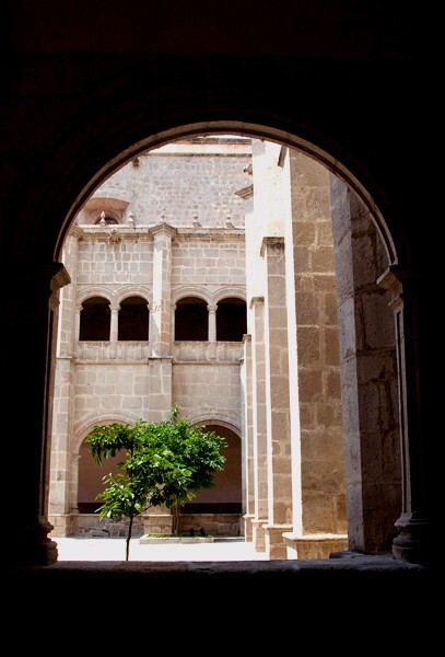 Cloister - Santa María Magdalena, cloister & convento