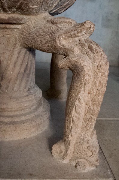 Baptismal font, leg - Sotocoro, nave & sanctuary vaulting