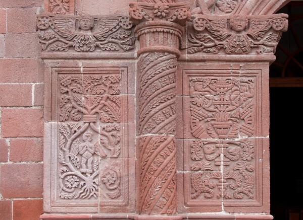 Façade portal, double pilasters (left) - San Francisco & capilla abierta