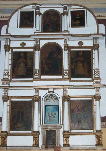 San Francisco, nave altar - Huamantla, Tlaxcala