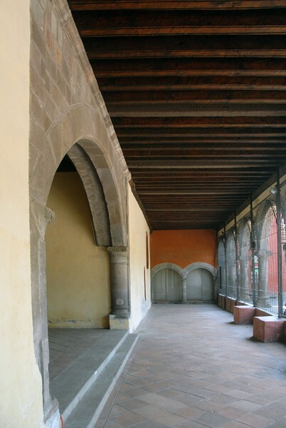 San Juan Bautista, portería & capilla abierta - Coyoacán