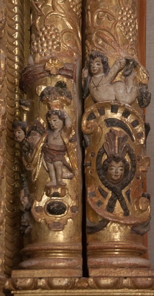 Santo Domingo, sotocoro Santo Domingo altar, pillars - Yanhuitlán, Oaxaca