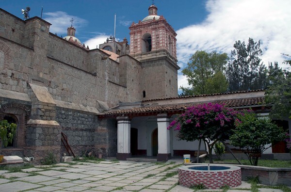 Tlacolula, La Asunción, patio - Tlacolula, Oaxaca
