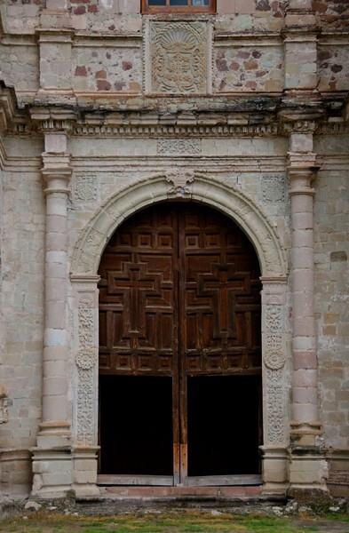 SS Pedro & Pablo, façade portal - San Pedro y San Pablo