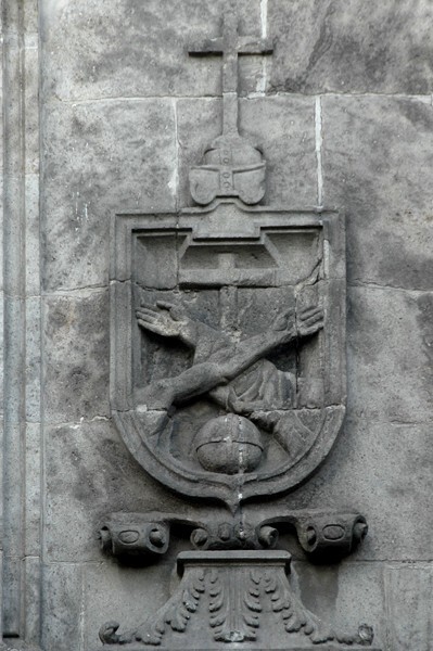 Left portal relief, Franciscan insignia - Santa Clara