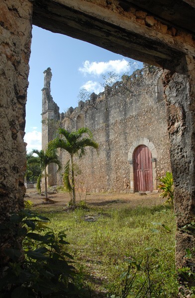 San Román, S portal & exterior nave - Chan Cenote, Yucatán