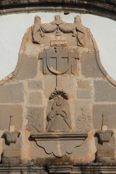 Nuestro Señor de Araró (Nuestra Señora del Refugio), façade gable - Araró, Michoacán