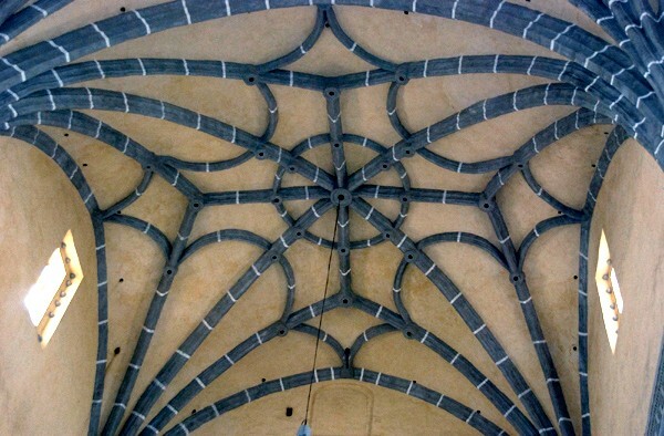 Chancel, ribbed vault - San Francisco