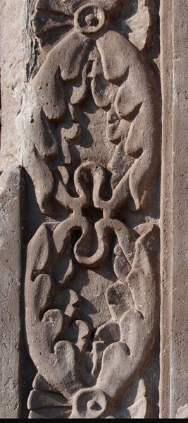 Façade portal relief, palm leaves - La Soledad